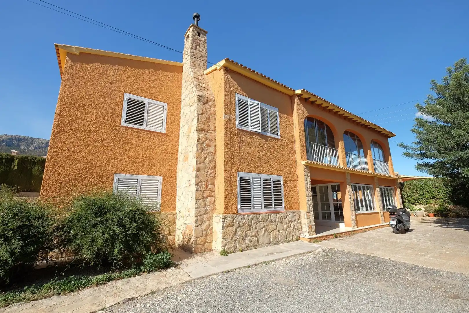 Chalet con piscina en venta en Benicolada - Las Adelfas, imagen 2