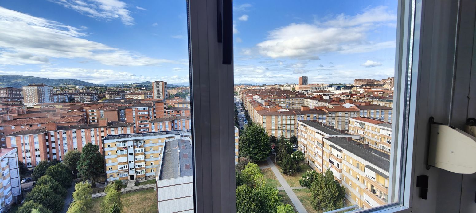 Vista exterior de Pis de lloguer en Gijón  amb Calefacció i Terrassa