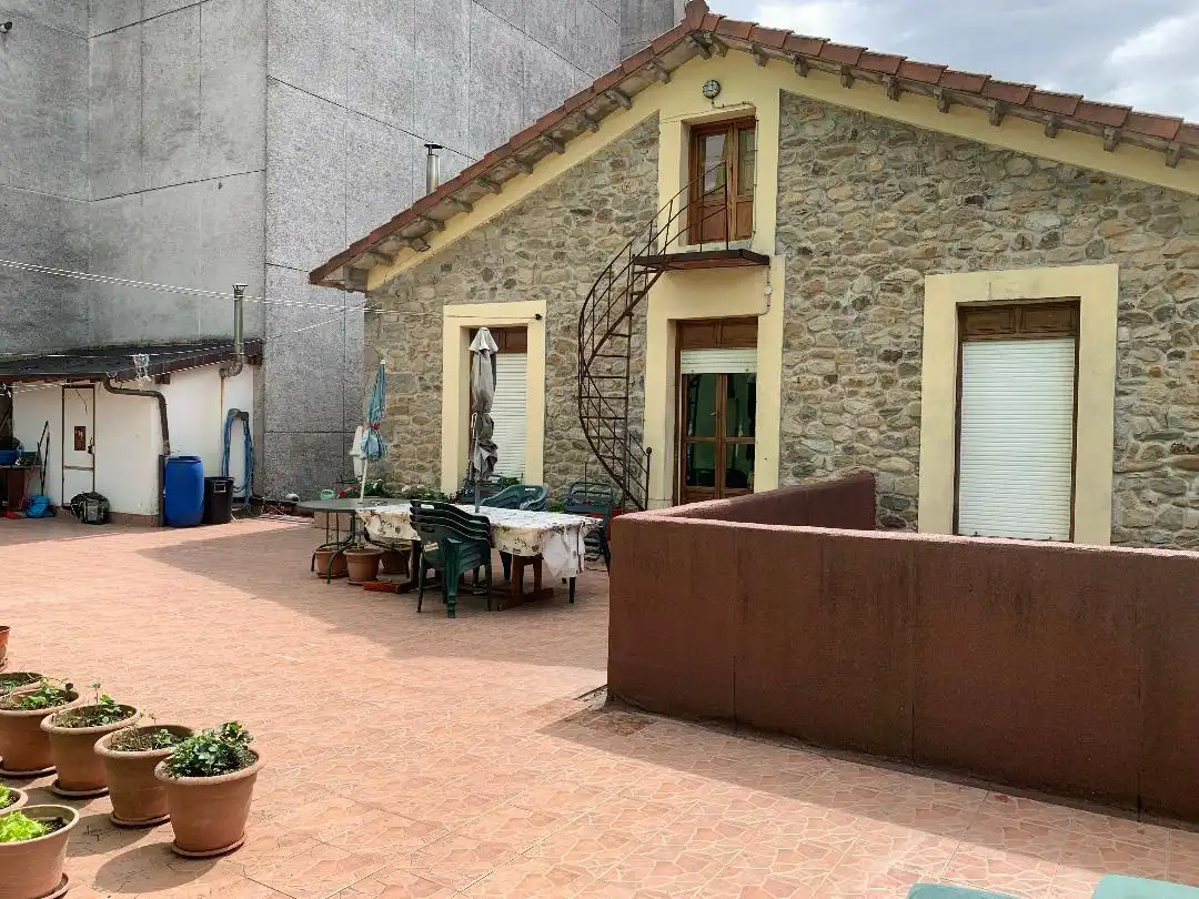 Terrassa de Local en venda en Corvera de Toranzo amb Calefacció, Terrassa i Moblat