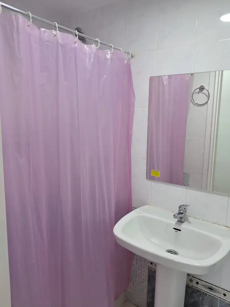 Bathroom of Flat for rent in Castilleja de la Cuesta  with Air Conditioner