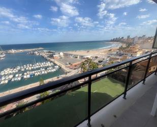 Vista exterior de Apartament de lloguer en El Campello amb Calefacció, Terrassa i Rentadora