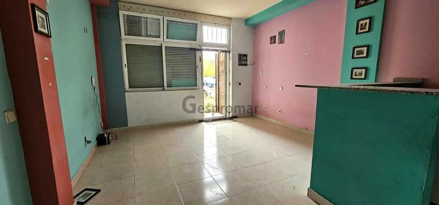 Planta baja en venta en Fuencarral - El Pardo