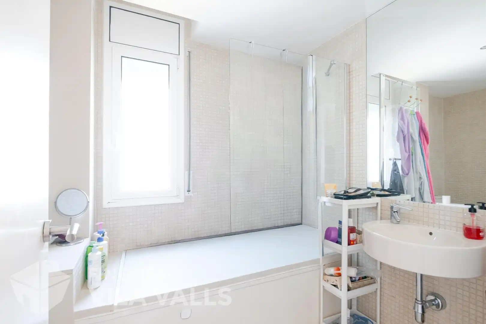 Bany de Casa o xalet en venda en Bigues i Riells del Fai amb Aire condicionat, Jardí privat i Parquet