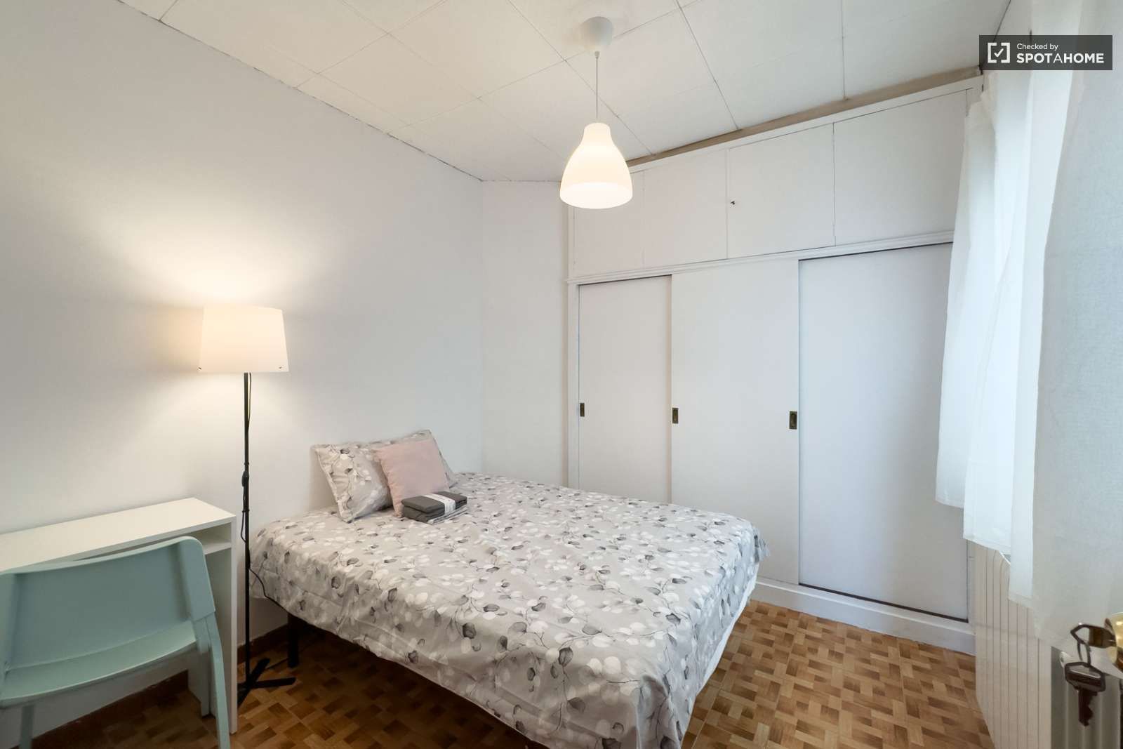 Flat to share in La Torrassa