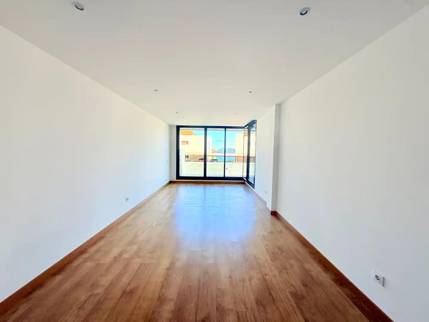 Wohnzimmer von Wohnung zum Verkauf in Baiona mit Parkett, Terrasse und Abstellraum