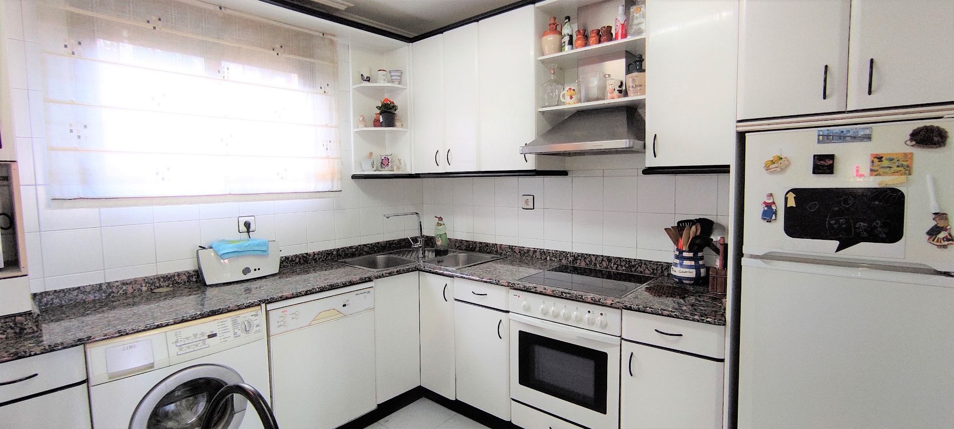 Kitchen of Single-family semi-detached for sale in Valle de Trápaga-Trapagaran  with Heating, Terrace and Storage room
