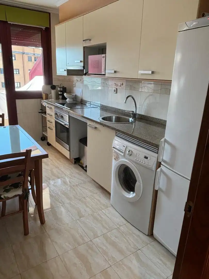 Flat for rent in Calle Calle Morcín, Montecerrao