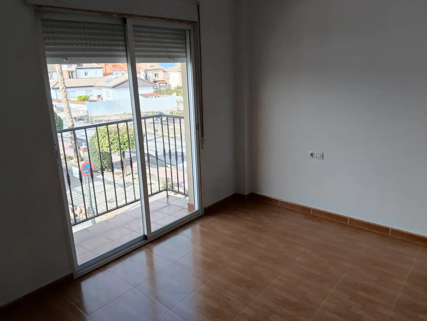Schlafzimmer von Einfamilien-Reihenhaus zur Miete in Vegas del Genil mit Klimaanlage, Privatgarten und Terrasse
