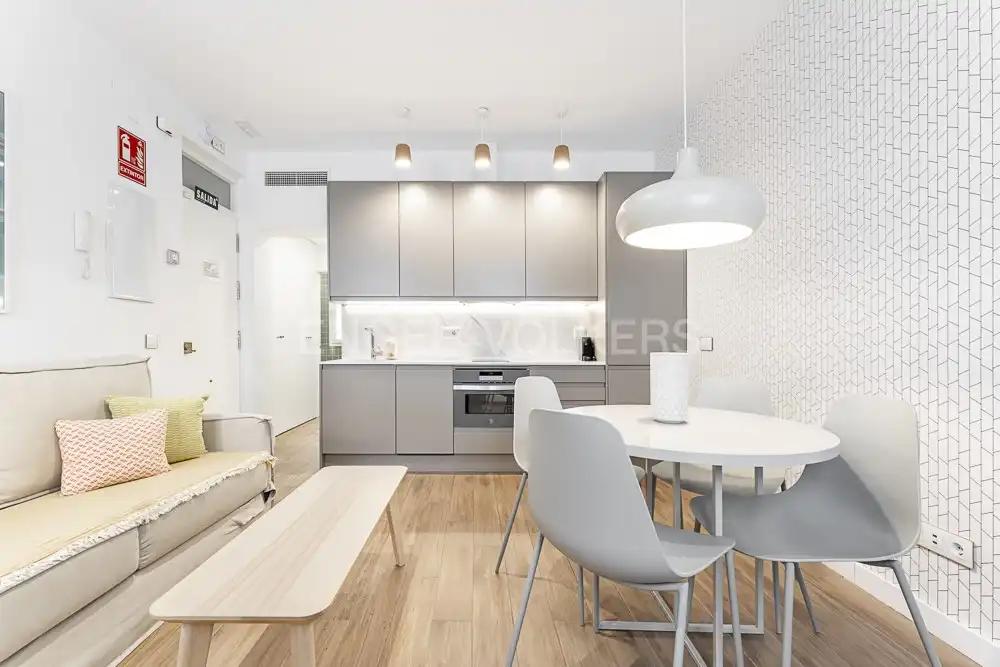 Sala de estar de Apartamento de alquiler en Madrid con Aire acondicionado, Calefacción y Amueblado