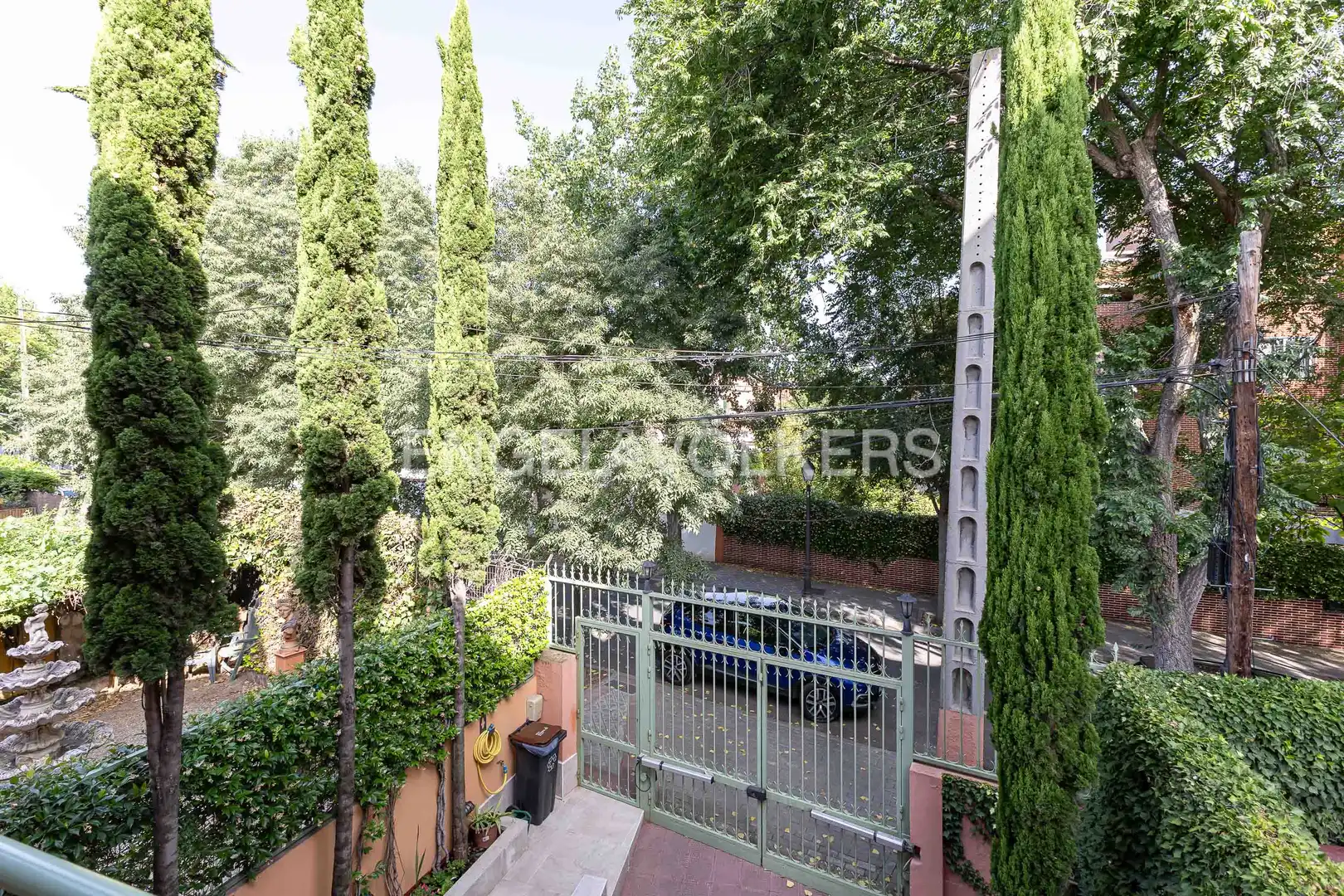 Exterior view of Detached homes for sale in Madrid  with Air Conditioner, Heating and Private garden