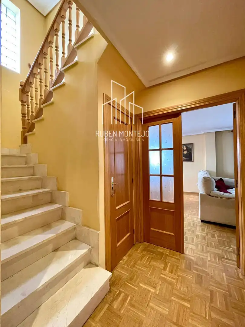 Casa adosada en venta en Doñinos de Salamanca con Calefacción, Jardín privado y Trastero