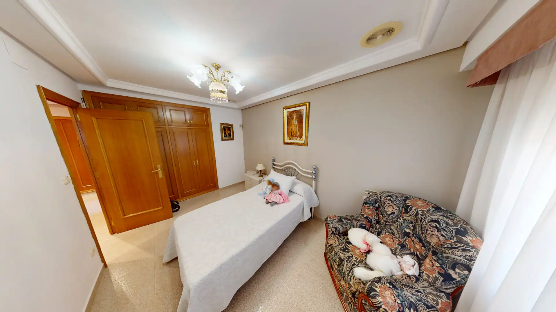 Dormitori de Casa o xalet en venda en Elche / Elx amb Aire condicionat, Calefacció i Jardí privat