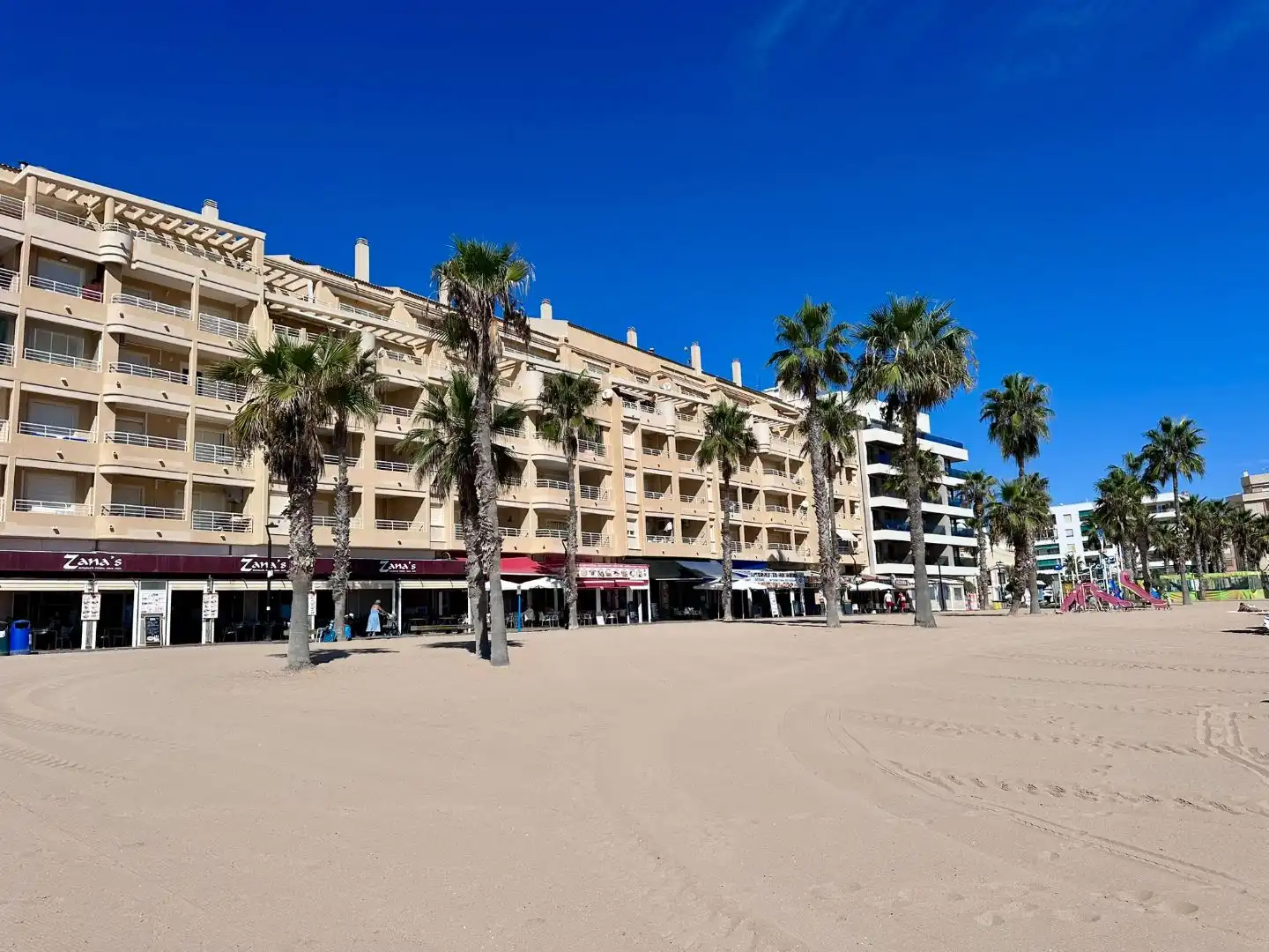 Flat for sale in Torrevieja  with Air Conditioner and Balcony