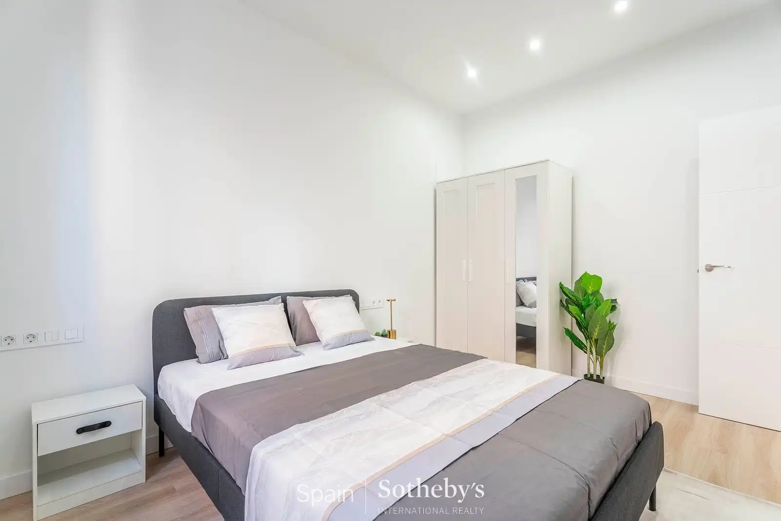 Appartement compact avec ascenseur à vendre à Paseo de la Reina Cristina, imagen 23