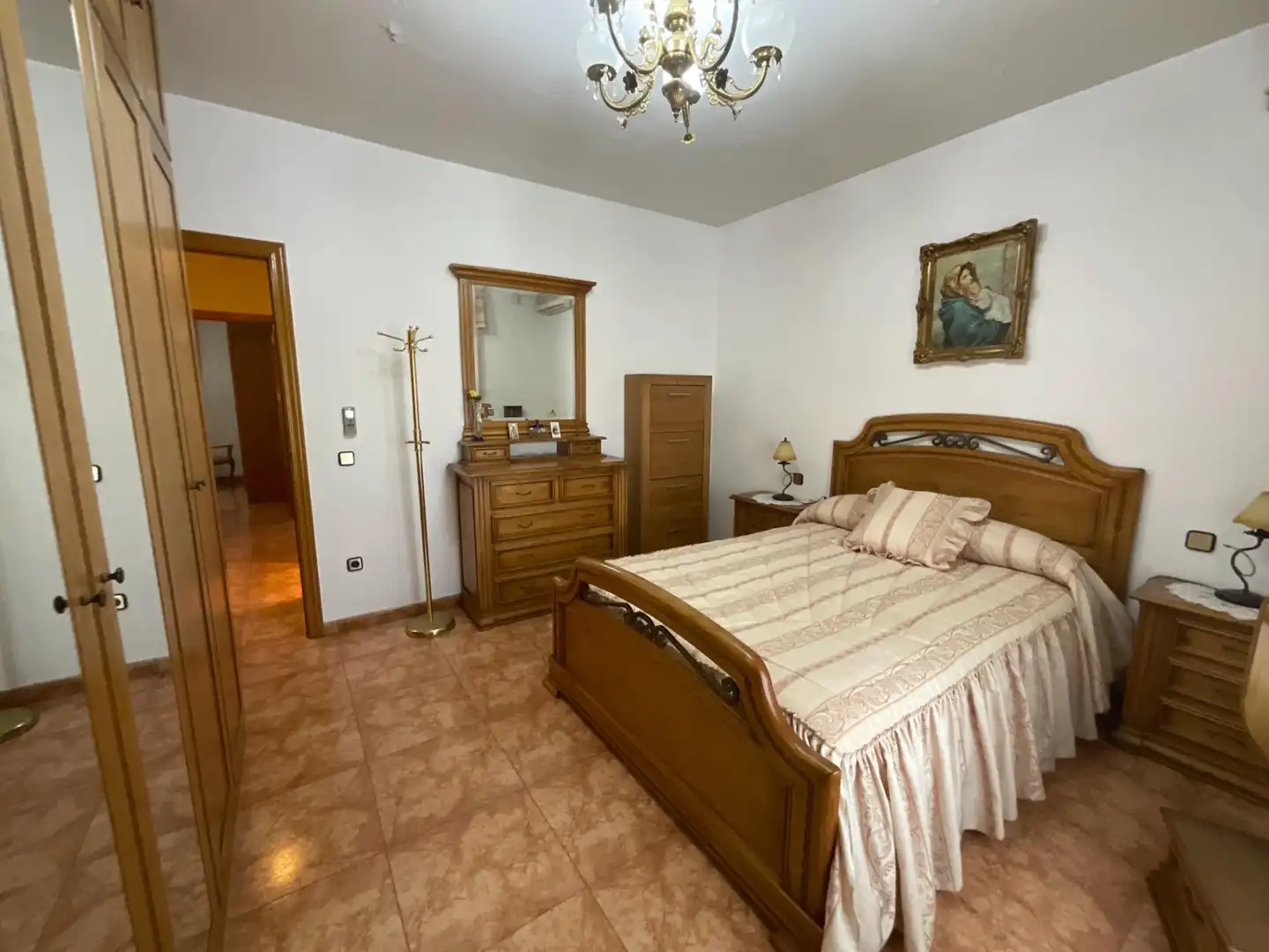 Schlafzimmer von Einfamilien-Reihenhaus zum Verkauf in Villaluenga de la Sagra mit Klimaanlage und Heizung