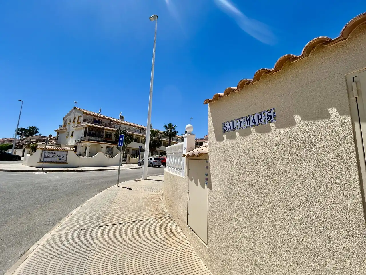 Vista exterior de Ático en venta en Orihuela con Aire acondicionado, Terraza y Trastero
