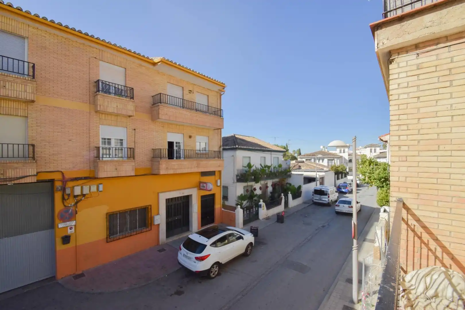 Vista exterior de Edificio en venta en Huétor Vega