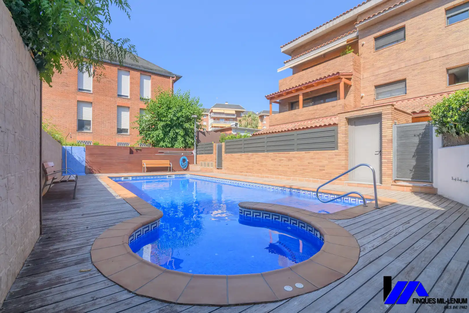 Flat for sale in Montmar