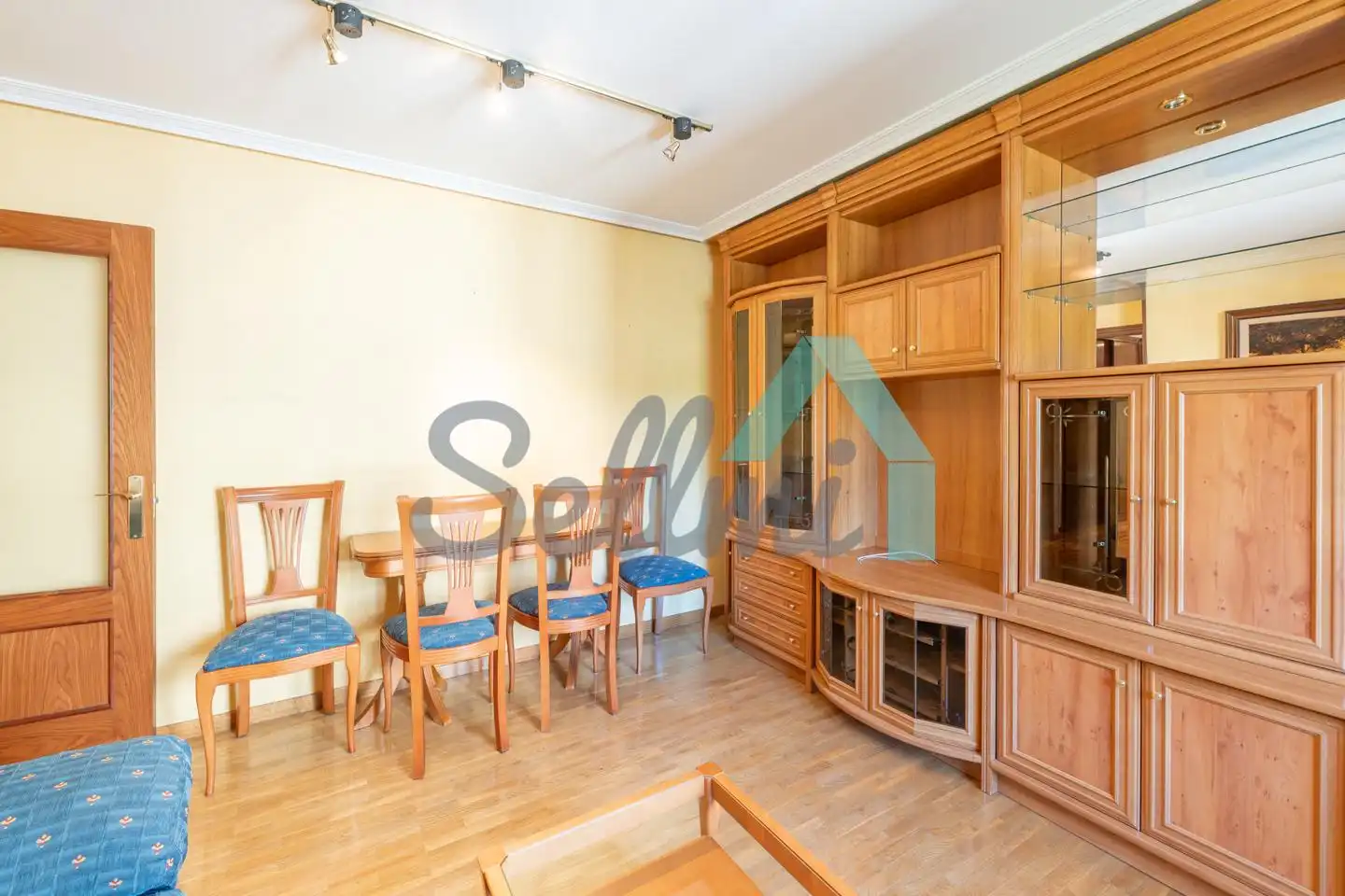 Dining room of Flat for sale in Oviedo   with Heating, Parquet flooring and Storage room