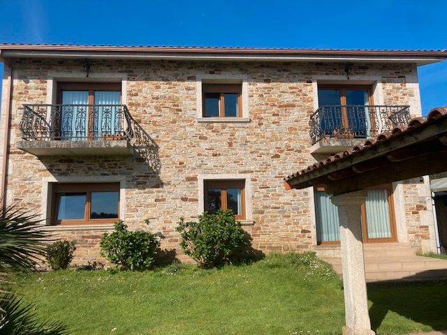 Exterior view of House or chalet for sale in Carballo  with Heating, Private garden and Parquet flooring