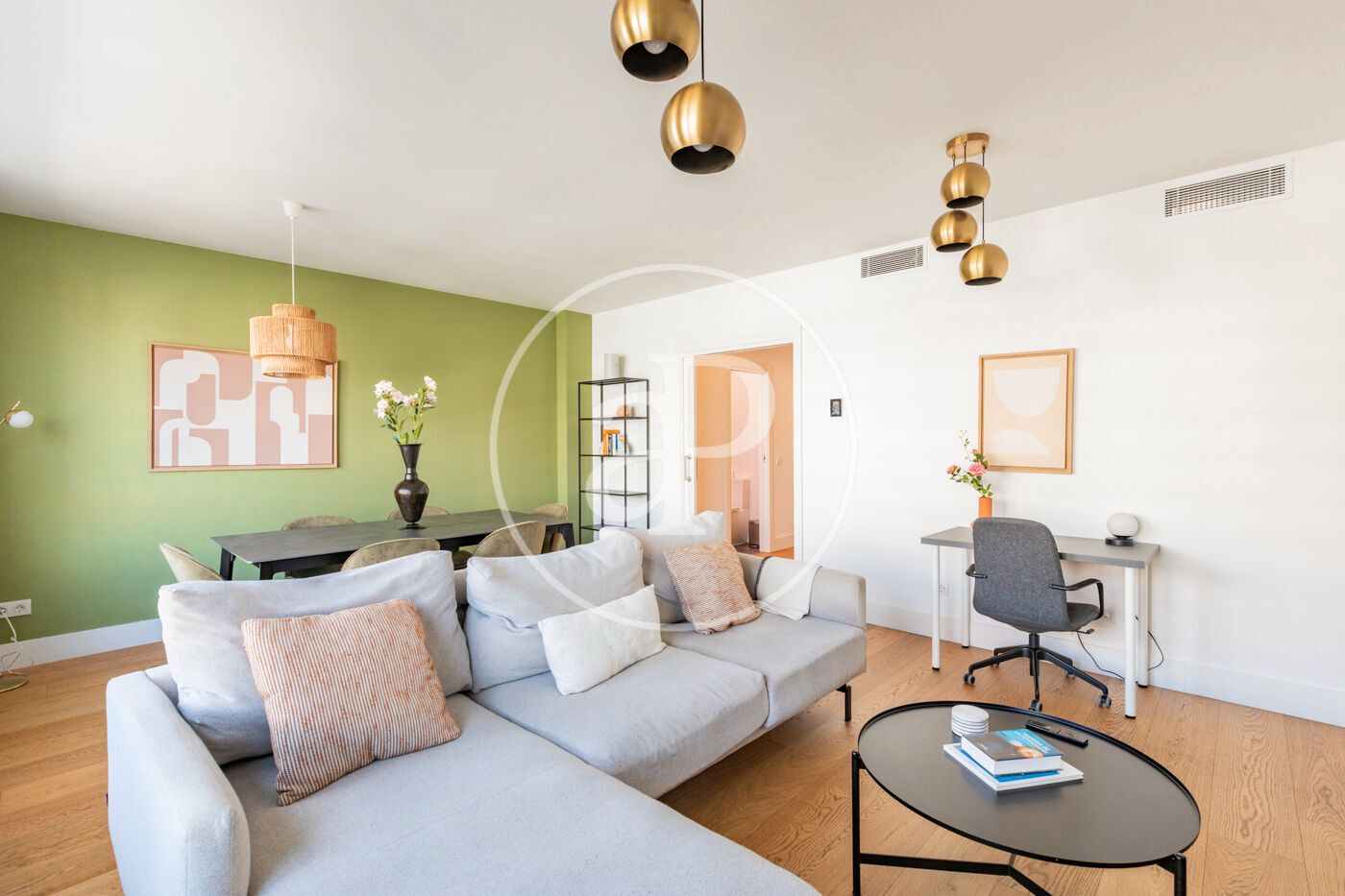 Living room of Flat for rent in  Madrid Capital  with Air Conditioner, Heating and Private garden