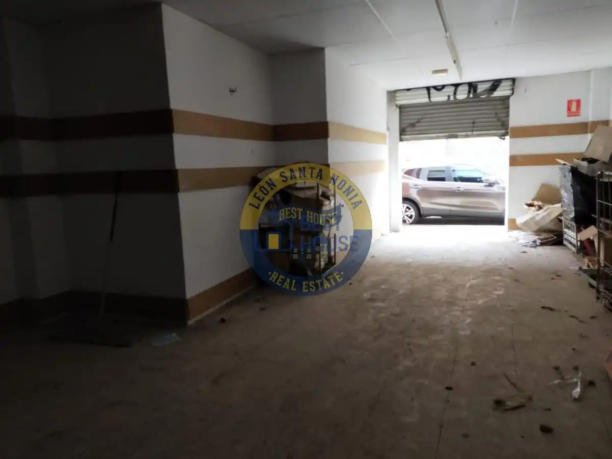 Business premises for sale in Trobajo del Camino, imagen 30