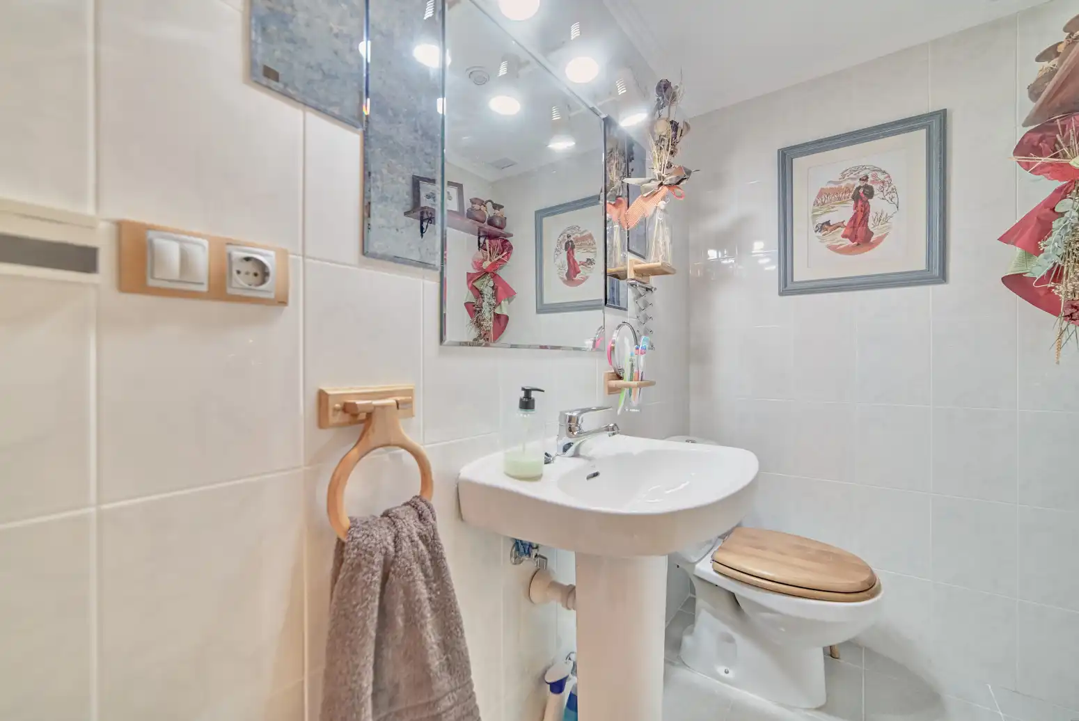 Baño de Casa adosada en venta en Ezcabarte con Calefacción, Jardín privado y Parquet