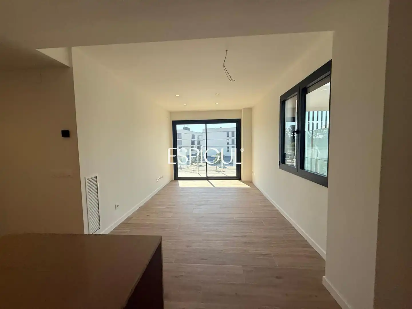 Schlafzimmer von Wohnung zur Miete in Girona mit Heizung, Terrasse und Abstellraum