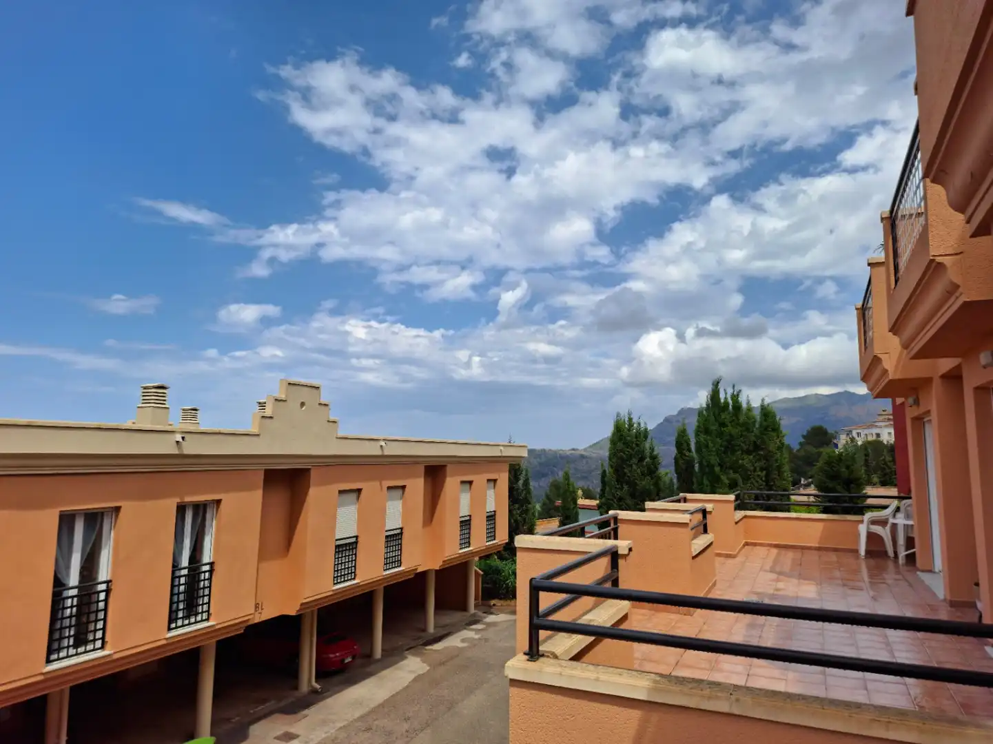 Vista exterior de Apartament en venda en Pedreguer amb Jardí privat, Terrassa i Internet