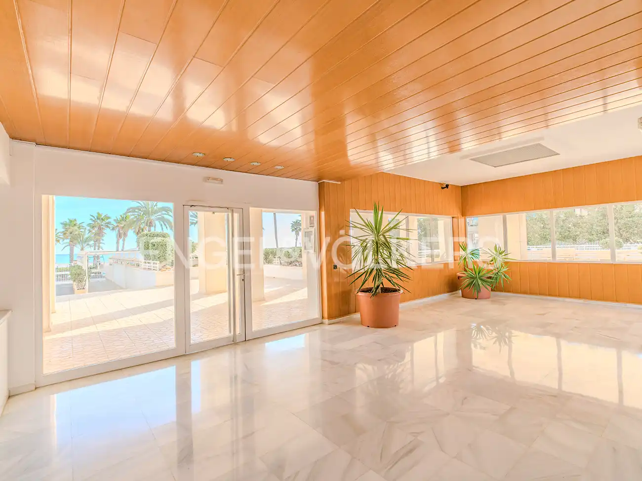 Wohnung zum Verkauf in Alicante / Alacant mit Klimaanlage, Heizung und Gemeinschaftspool