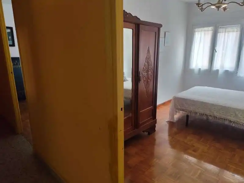 Dormitori de Pis en venda en Pravia amb Moblat