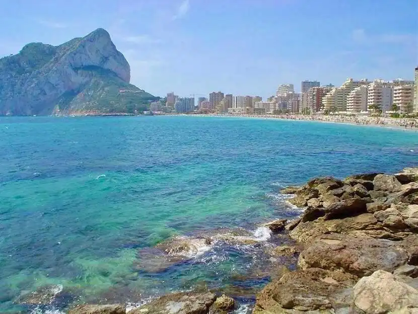 Vista exterior de Apartamento en venta en Calpe / Calp con Aire acondicionado, Calefacción y Jardín privado