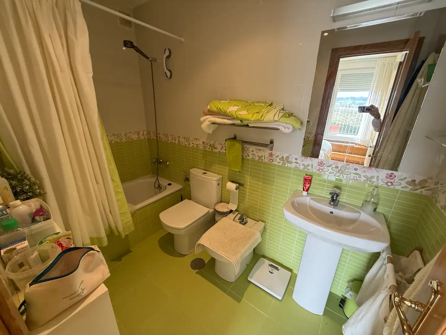 Bathroom of Attic for sale in Navia  with Heating, Parquet flooring and Terrace