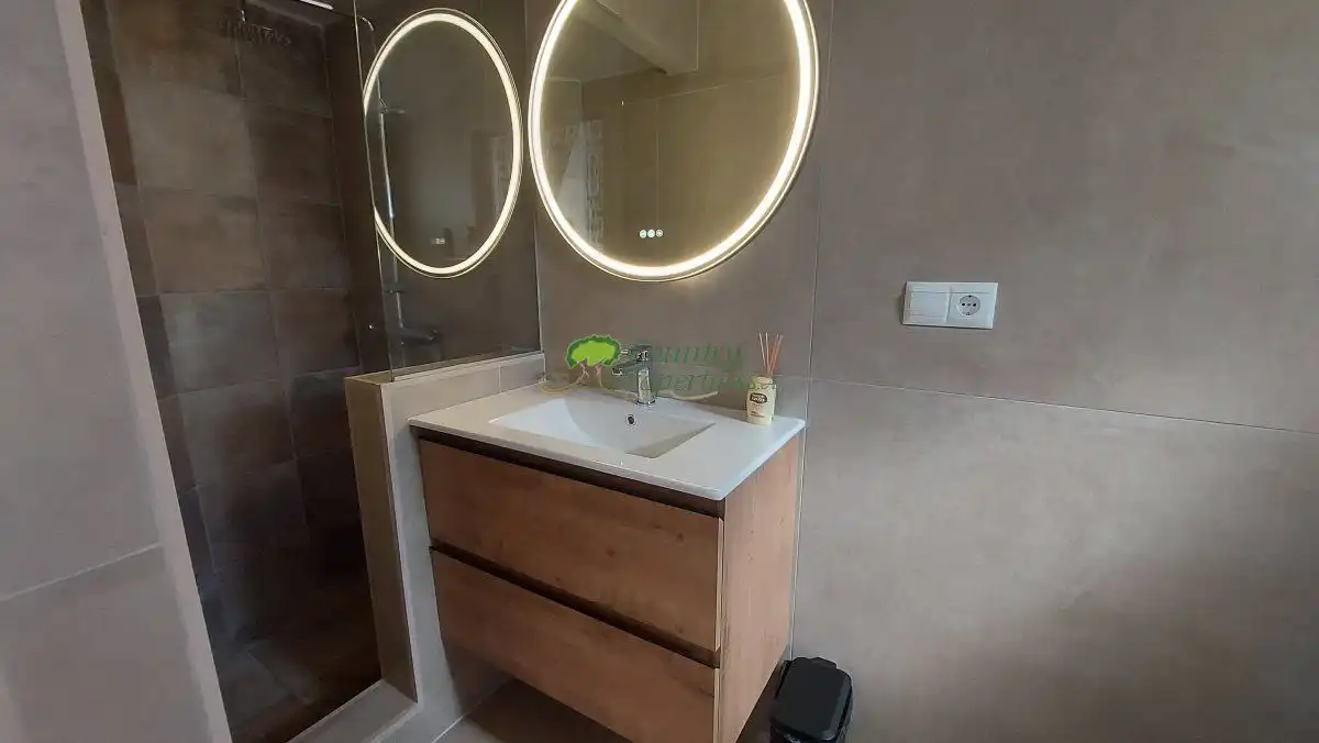 Baño de Finca rústica en venta en Cómpeta con Aire acondicionado, Terraza y Trastero
