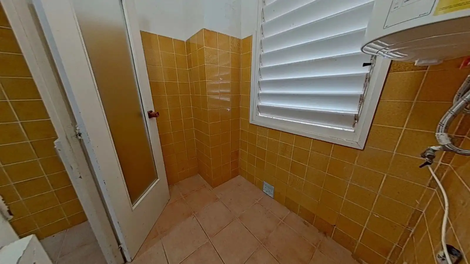 Bany de Pis en venda en Torredembarra amb Terrassa