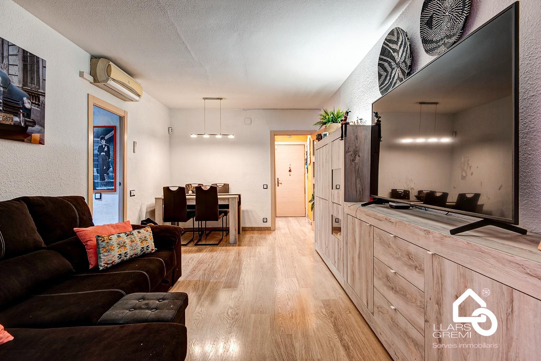 Living room of Flat for sale in  Barcelona Capital  with Air Conditioner and Terrace