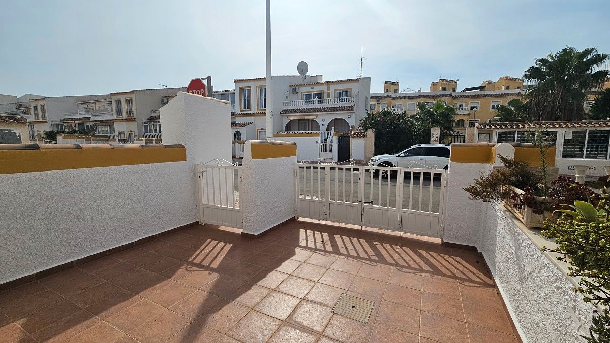 Exterior view of Apartment for sale in Santa Pola  with Air Conditioner, Private garden and Furnished
