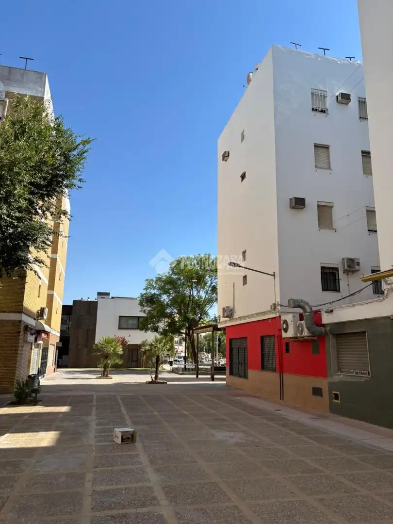 Außenansicht von Wohnung zum Verkauf in Alcalá de Guadaira mit Klimaanlage