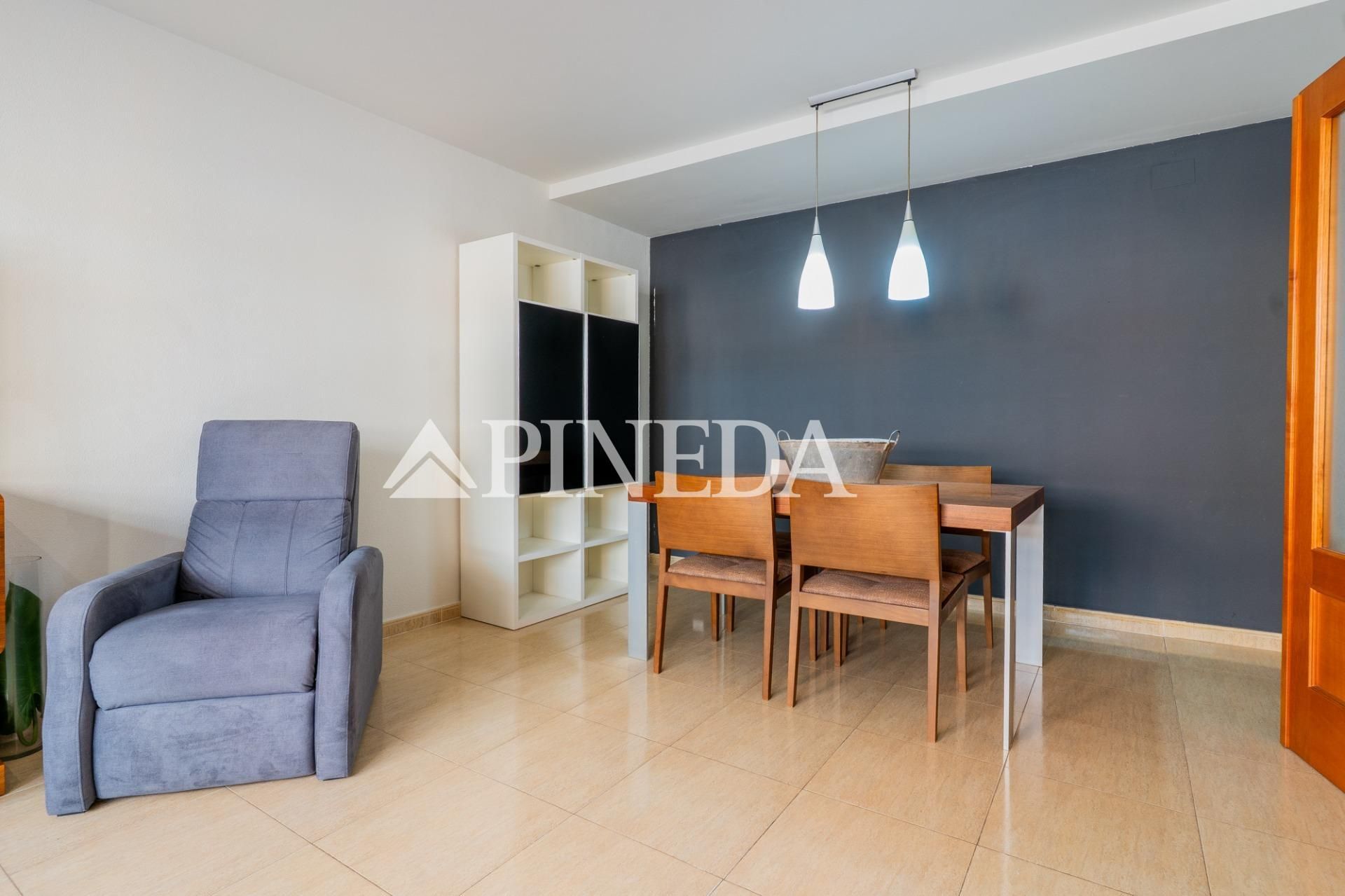 Sala de estar de Casa adosada en venta en Puçol con Calefacción, Terraza y Trastero