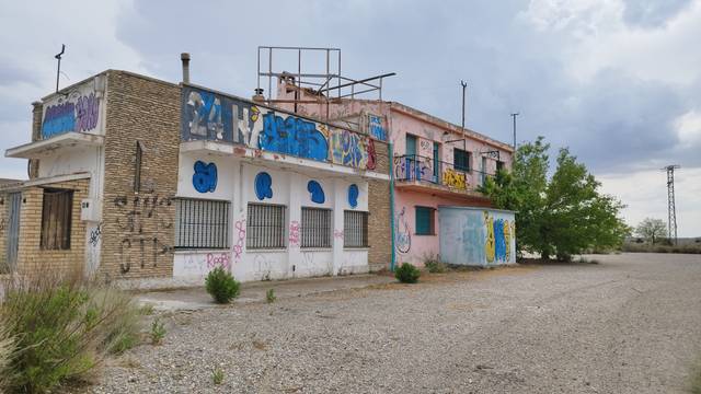 Local comercial en Venta en N/A, -1 en Candasnos