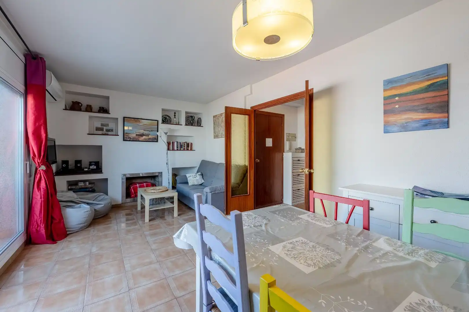 Sala d'estar de Pis en venda en Calafell amb Terrassa, Moblat i Piscina comunitària