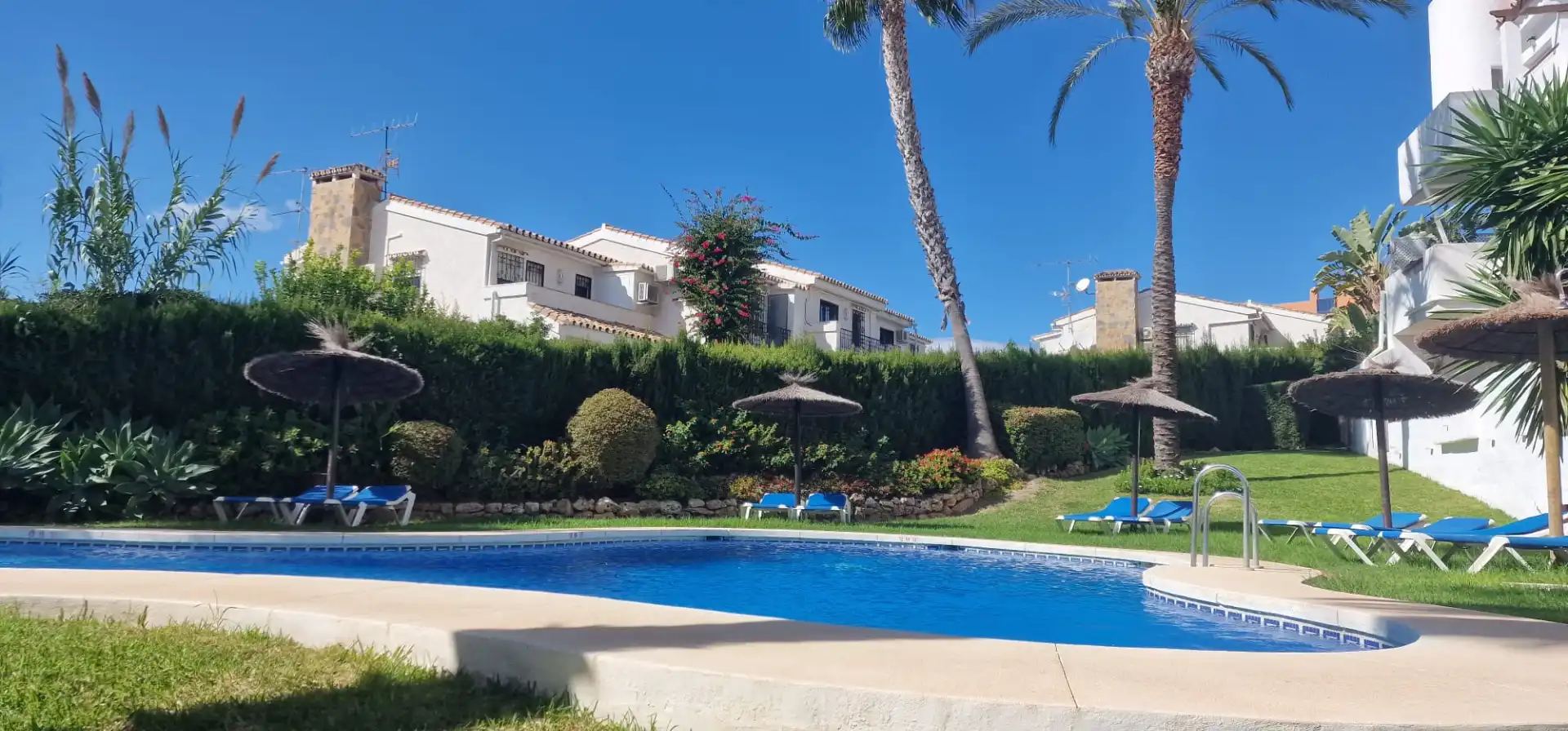 Jardín de Piso en venta en Estepona con Jardín privado, Terraza y Piscina