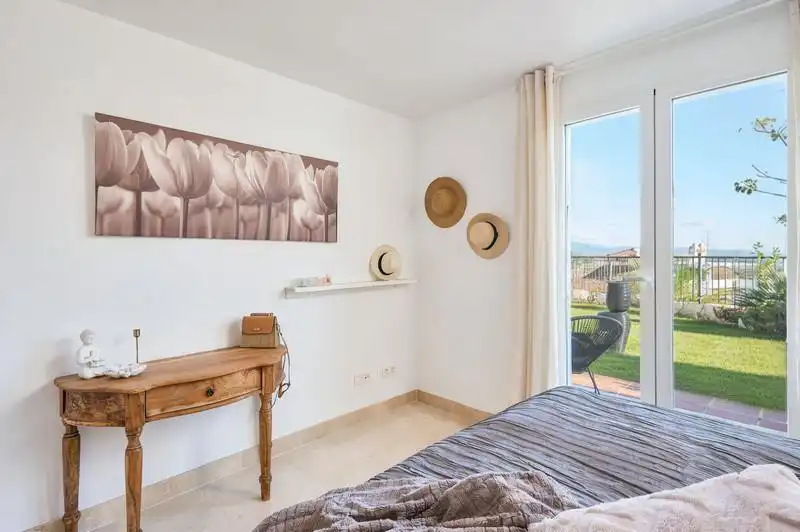 Bedroom of Ground floor for rent in Benahavís  with Air Conditioner, Private garden and Terrace