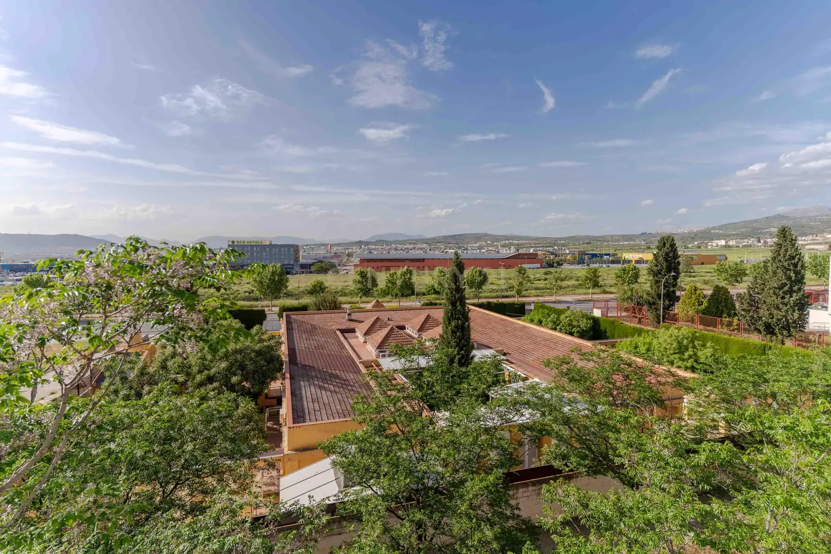 Flat for sale in Granada  with Air Conditioner