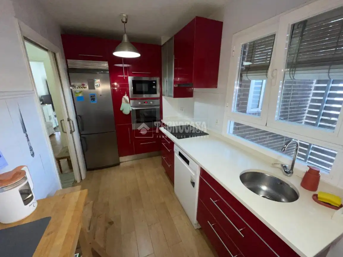 Piso en venta en Av. de Madrid, Veredillas