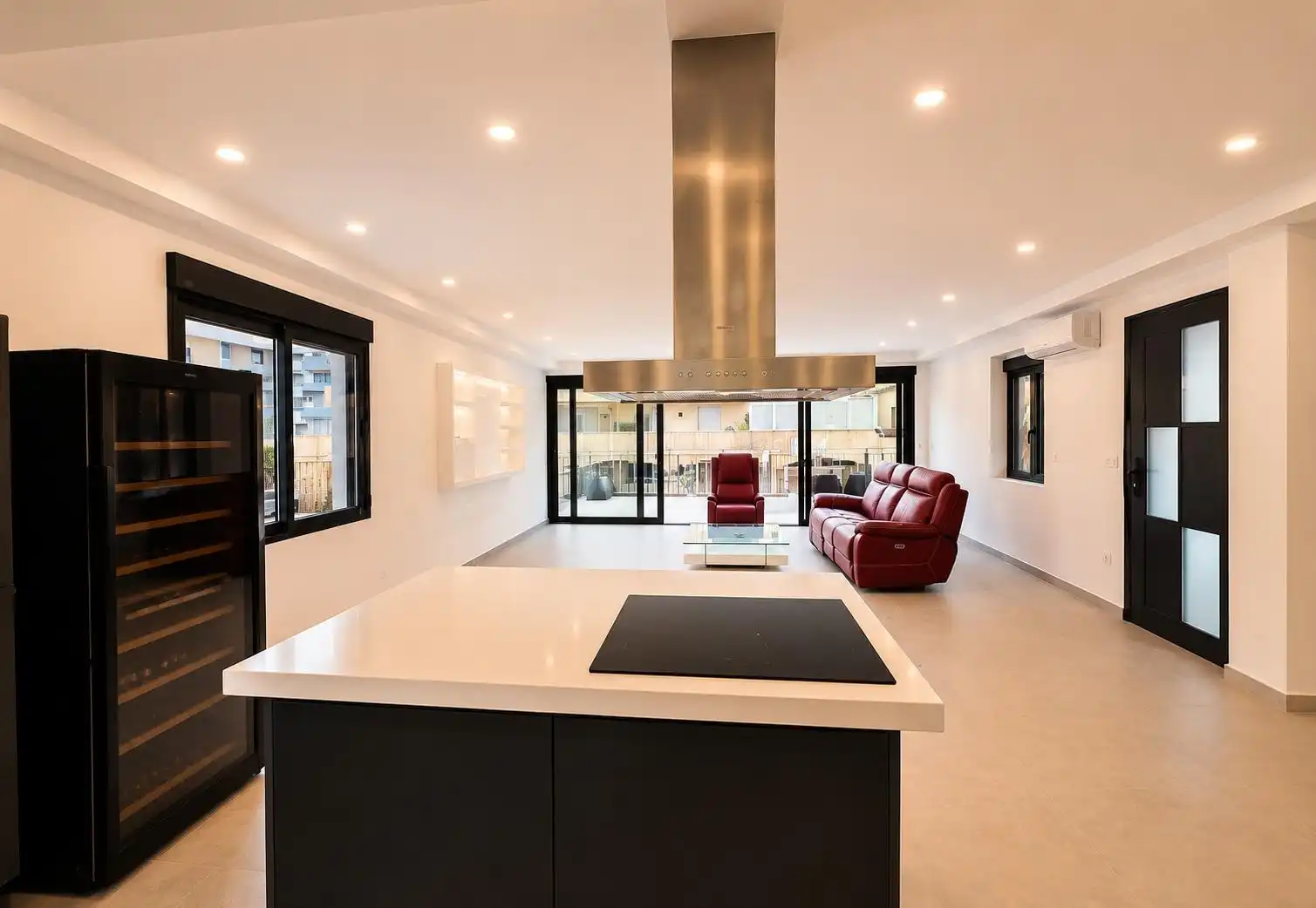 Villa zum Verkauf in Carrer DE LA ROCA NEGRA, imagen 8