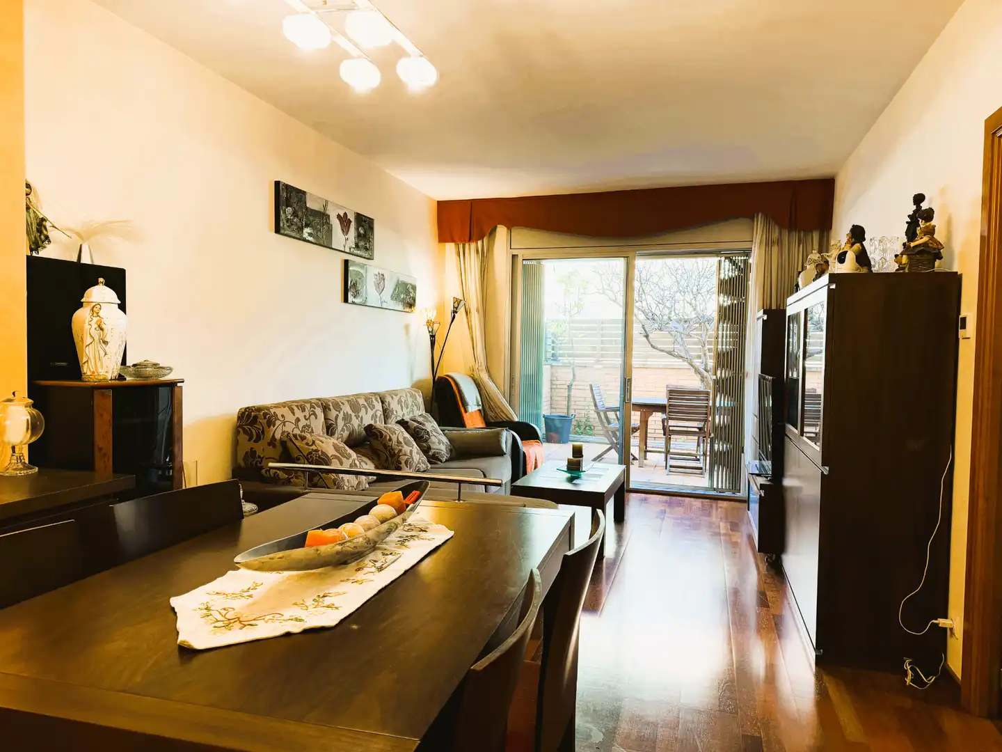 Living room of Flat for sale in Montgat  with Air Conditioner, Heating and Parquet flooring