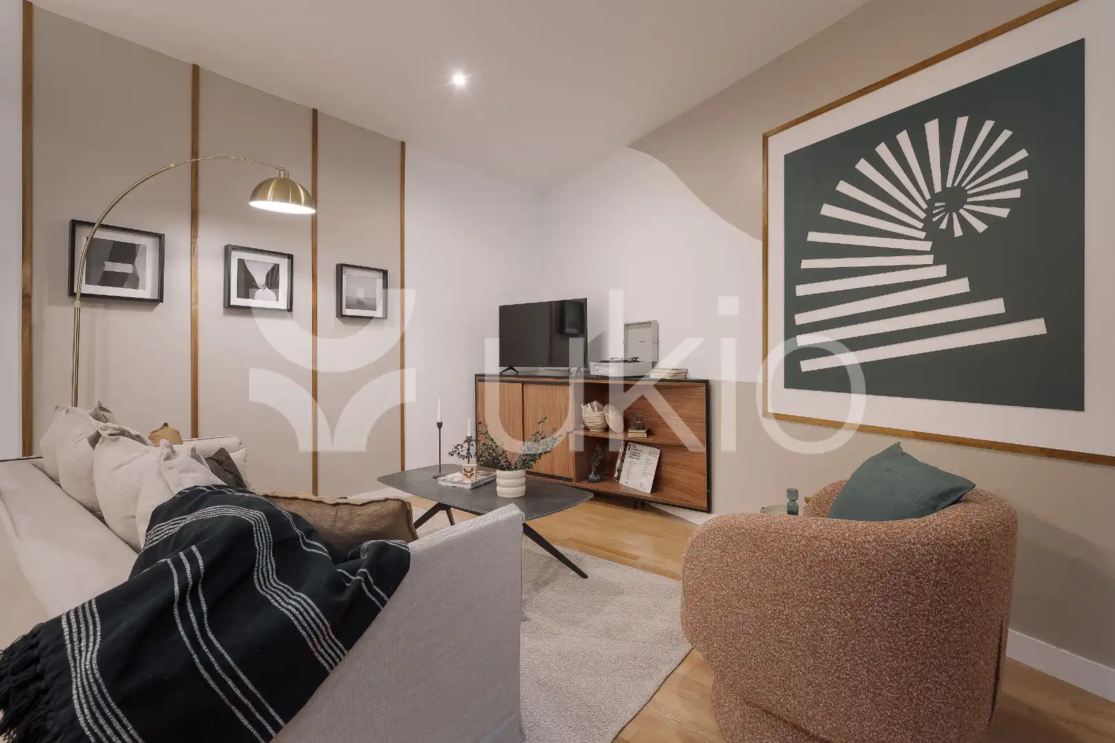 Sala de estar de Apartamento de alquiler en Madrid con Aire acondicionado, Calefacción y Amueblado