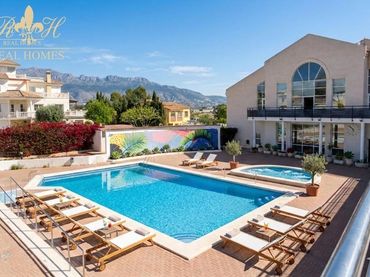 Appartamento con piscina in affitto a FALGUERA