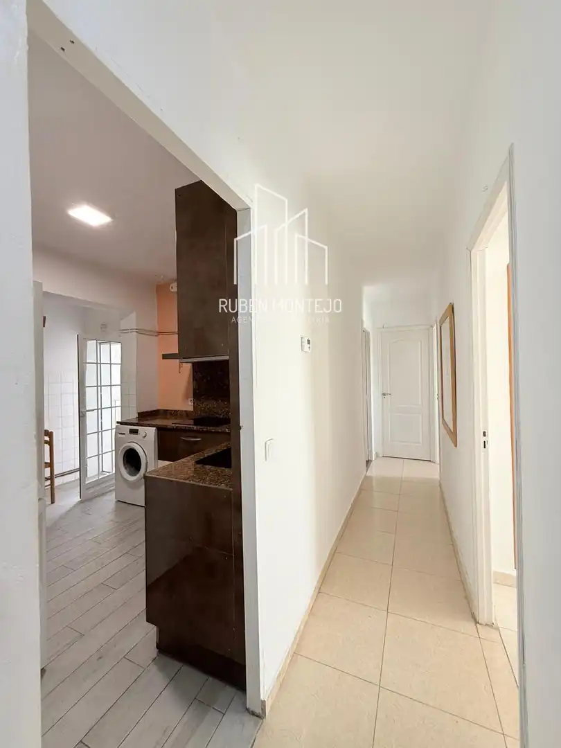 Kitchen of Flat for rent in Salamanca  with Heating, Terrace and Furnished